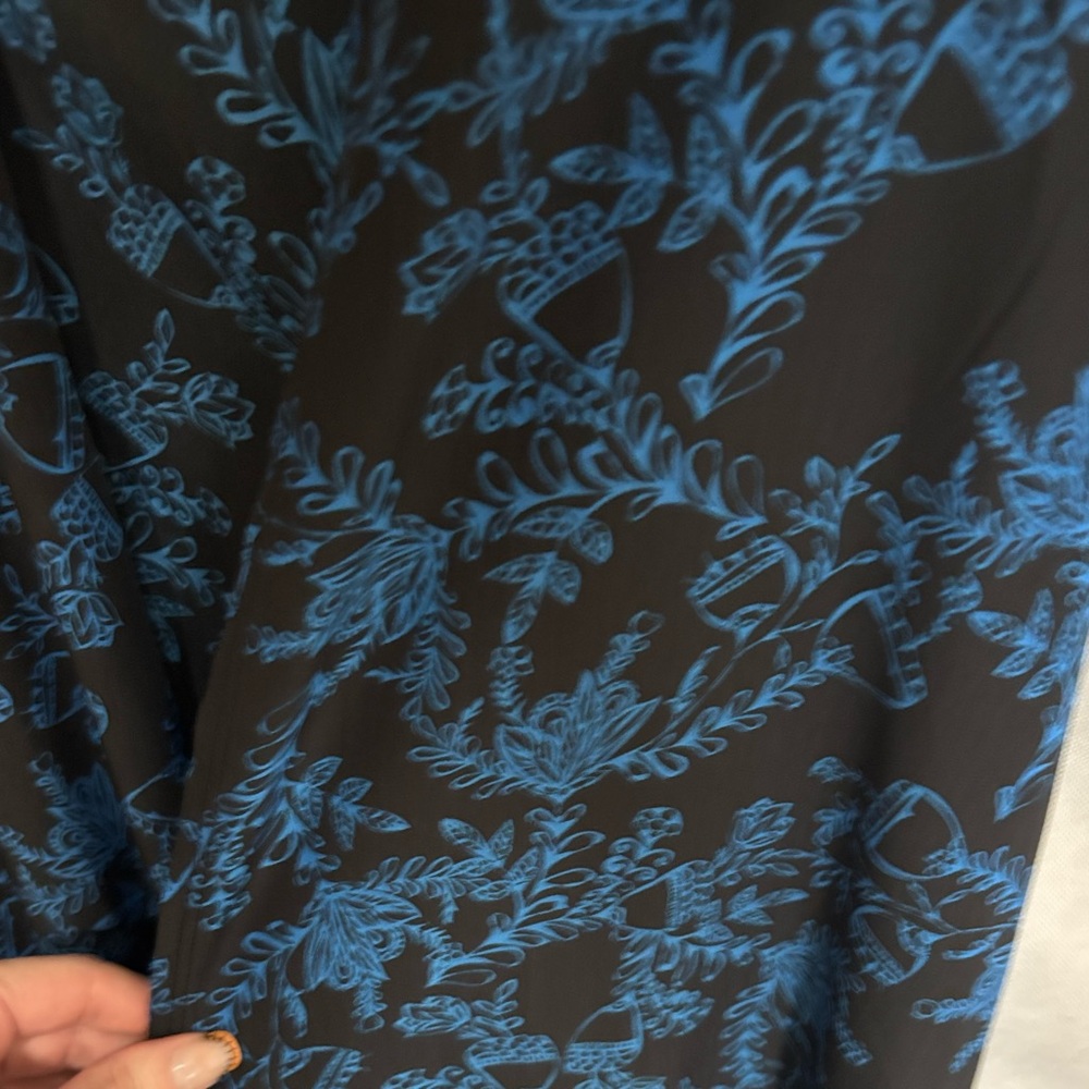 LuLaRoe Black and Blue Floral Joy Vest - Picture 2 of 4
